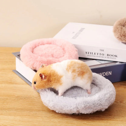 Winter round Warm Nest Cozy Hamster Beds Guinea Pig Beds Warm Pet Cushion for Pet Comfort Burrowing Home